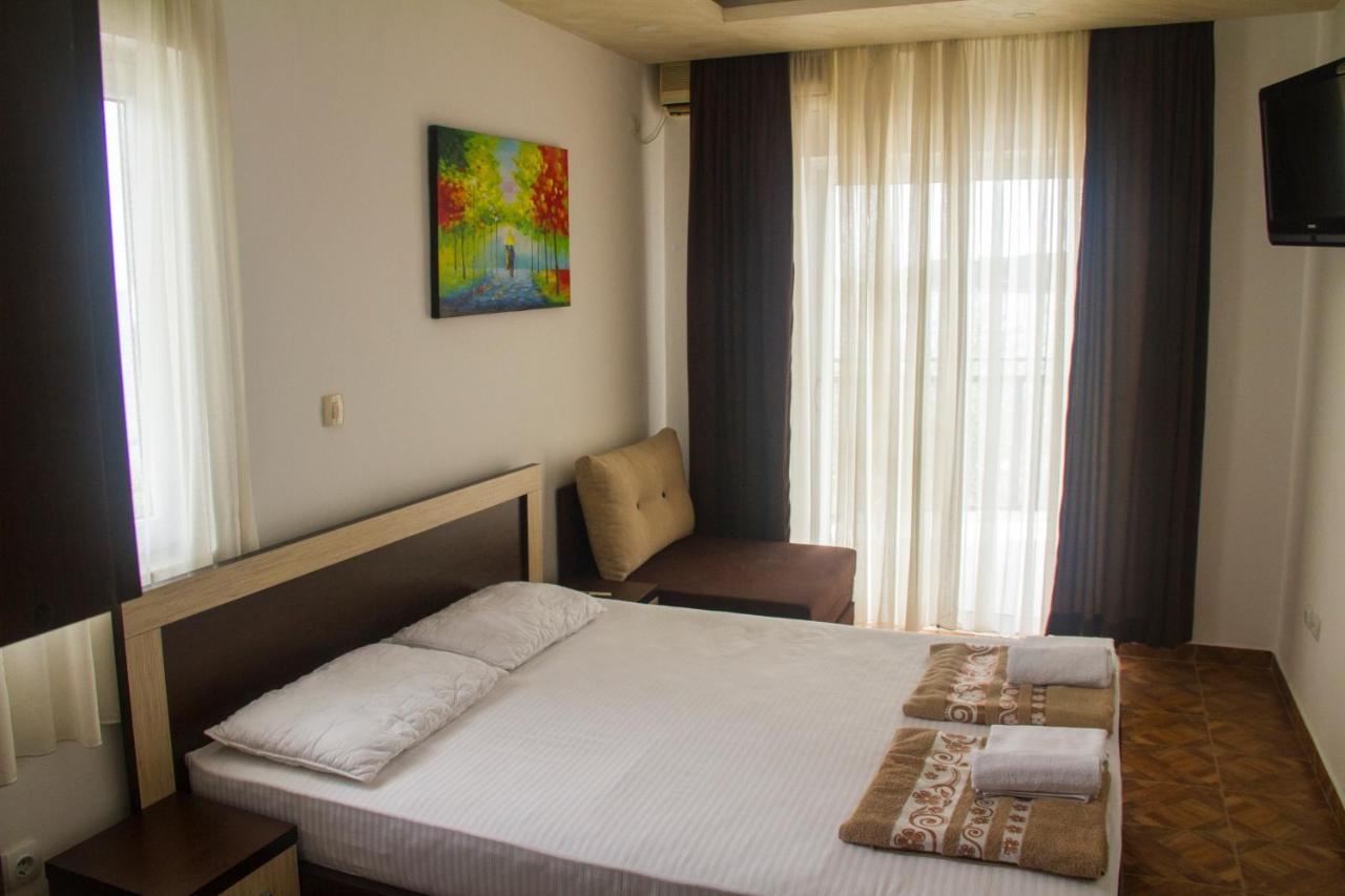 Beachfront Hotel Palma - Jaz Budva Exterior photo