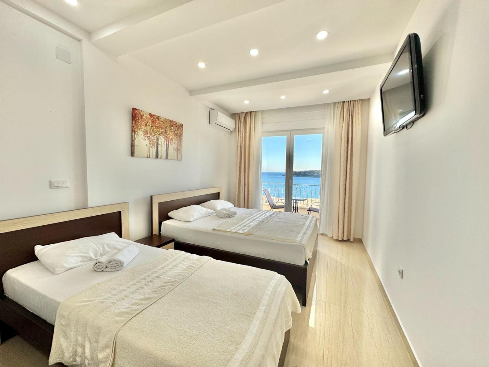 Beachfront Hotel Palma - Jaz Budva Exterior photo