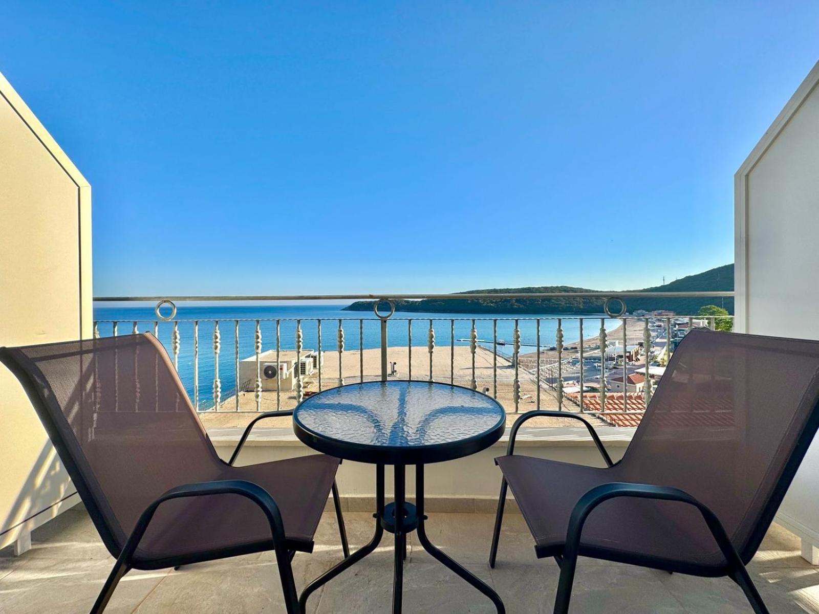 Beachfront Hotel Palma - Jaz Budva Exterior photo