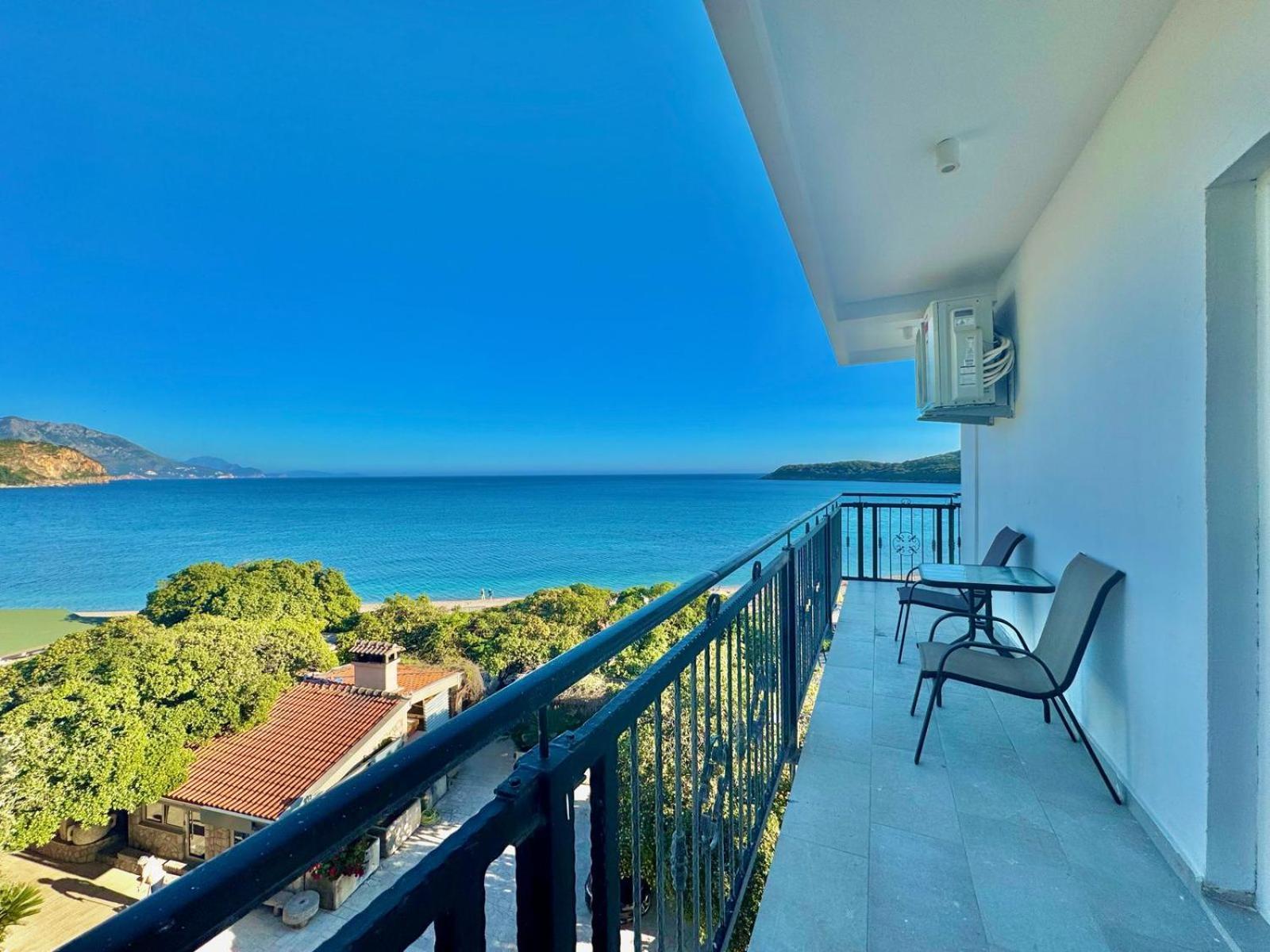 Beachfront Hotel Palma - Jaz Budva Exterior photo