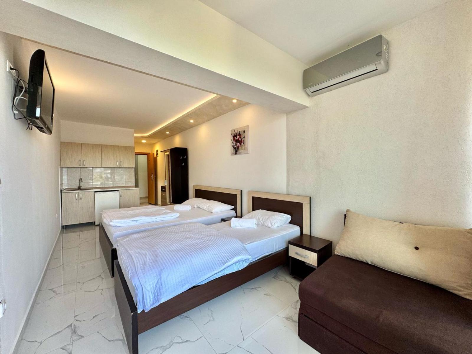 Beachfront Hotel Palma - Jaz Budva Exterior photo
