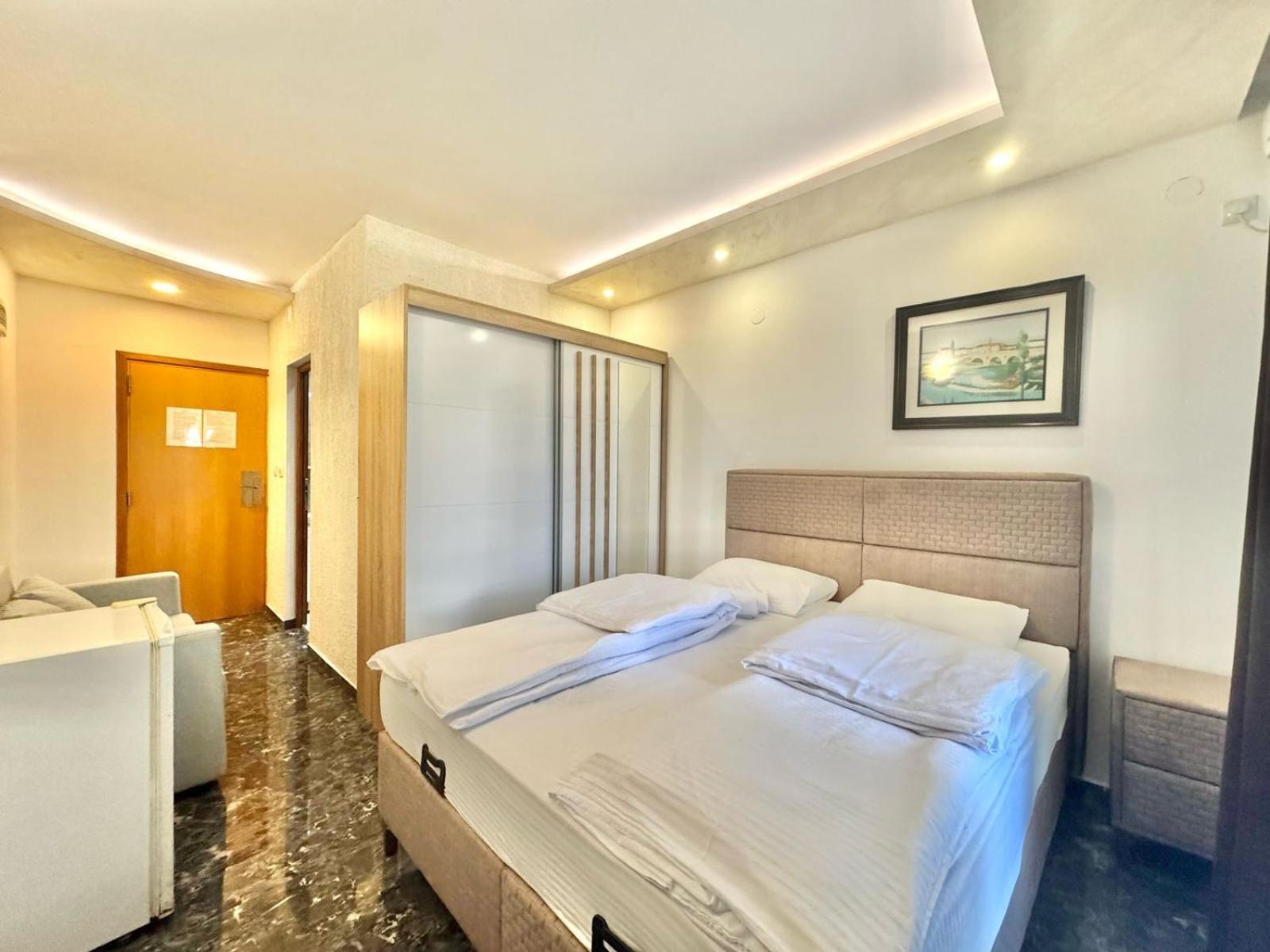 Beachfront Hotel Palma - Jaz Budva Exterior photo