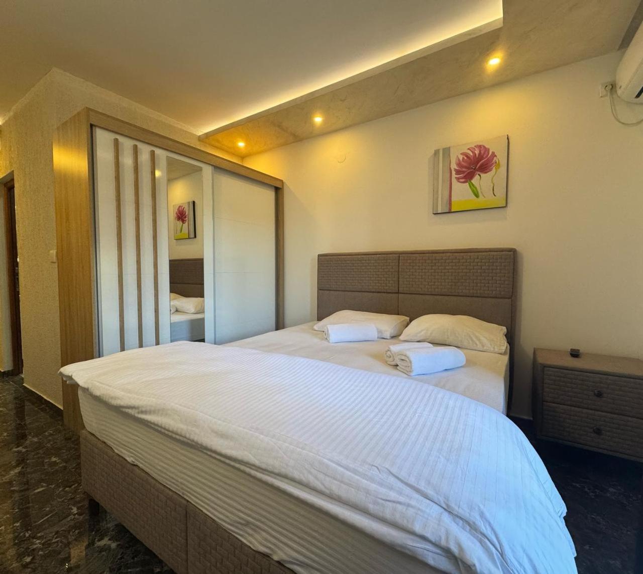 Beachfront Hotel Palma - Jaz Budva Exterior photo